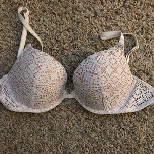 Victoria’s Secret push-up bra - 34C